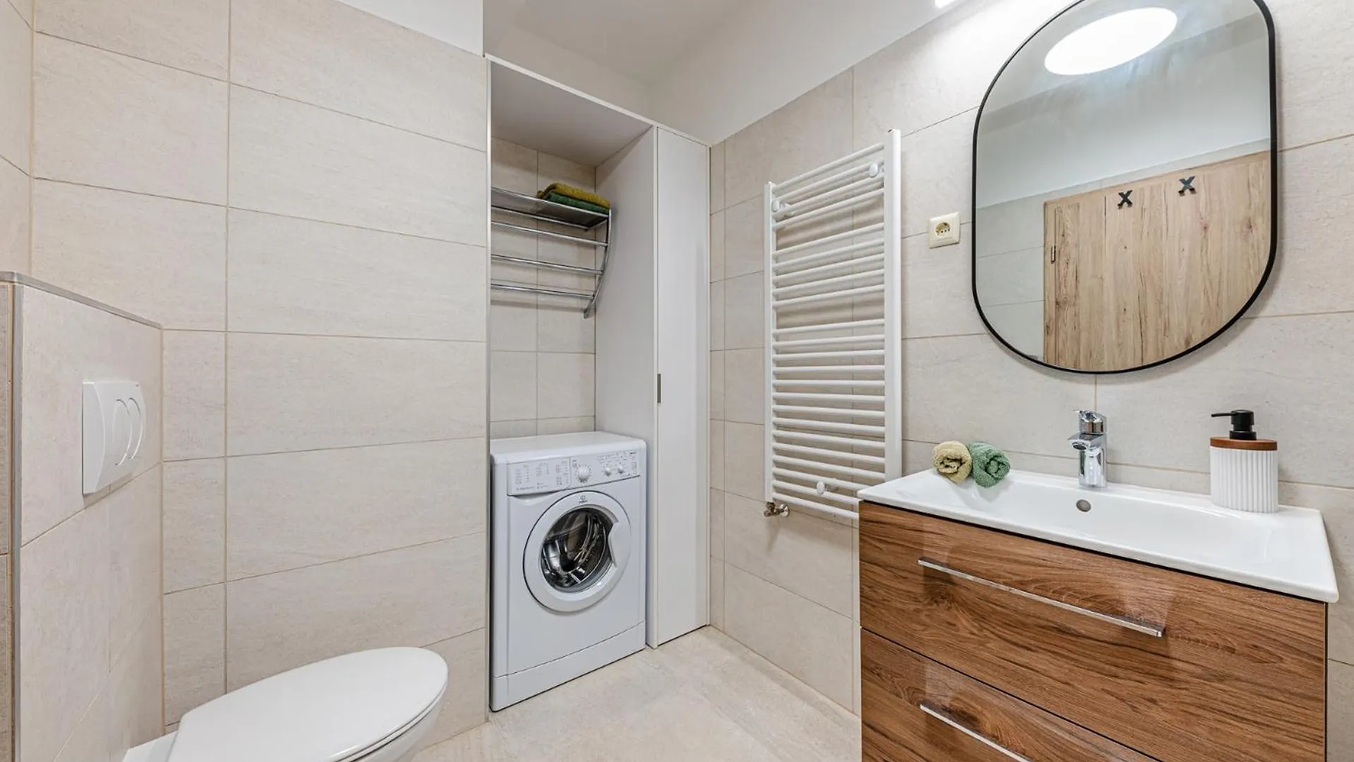 Free Parking Sweet Home Budapest Apartment
