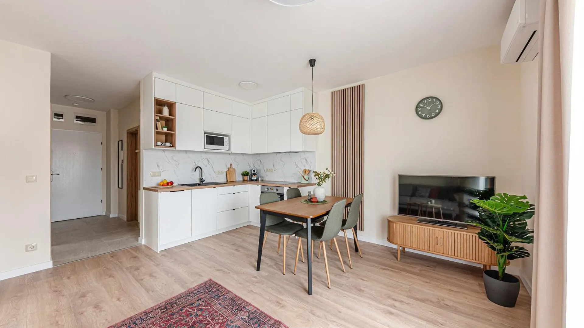 Free Parking Sweet Home Budapest